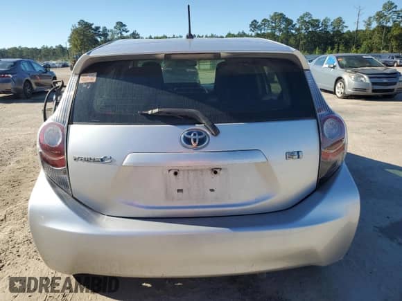 2013 Toyota Prius One с VIN JTDKDTB35D1046526, выставлен на аукционе Copart как лот 86797965 с пробегом 101 437 миль миль и Чистый • Clean title. История ставок и продаж доступна на DreamBid. Изображение 6.