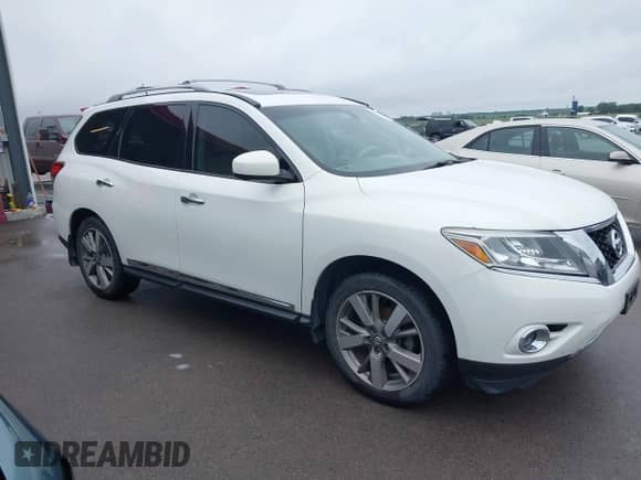 2014 Nissan Pathfinder SV with VIN 5N1AR2MM9EC714696, listed as a IAAI auction lot 42802276 with 214,210 mi miles and . Bid and sale history available at DreamBid. Image 1.