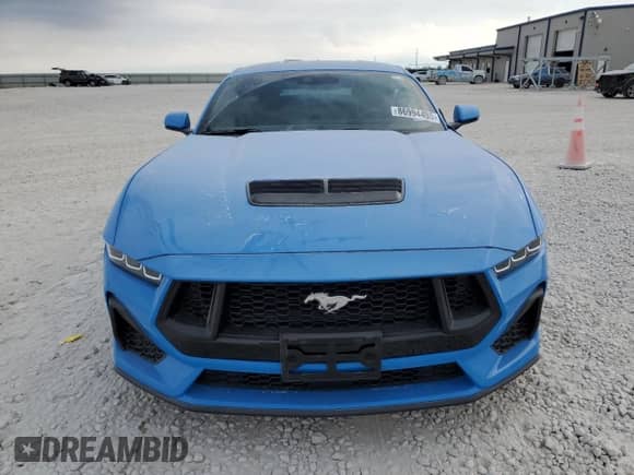 2024 Ford Mustang GT с VIN 1FA6P8CF4R5423366, выставлен на аукционе Copart как лот 86994485 с пробегом 11 208 миль миль и Списание • Salvage title. История ставок и продаж доступна на DreamBid. Изображение 5.