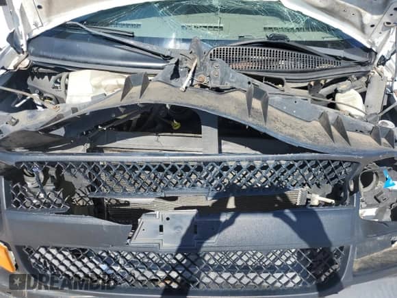 2006 Chevrolet Express Cargo z VIN 1GCGG25V361113552, wystawiony jako Copart lot #69284255 z przebiegiem 150 988 mil mil oraz Szkoda całkowita • Salvage title. Historia ofert i sprzedaży dostępna na DreamBid. Obrazek 12.