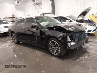 2019 Dodge Charger SXT with VIN 2C3CDXJG0KH533393, listed as a IAAI auction lot 42576645 with 88,832 mi miles and . Bid and sale history available at DreamBid. Image 1.