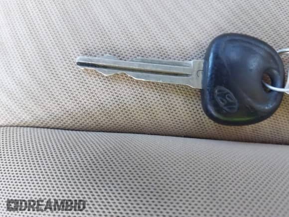 2012 Hyundai Elantra GLS z VIN 5NPDH4AE8CH069523, wystawiony jako IAAI lot #42936813 z przebiegiem 139 616 mil mil oraz . Historia ofert i sprzedaży dostępna na DreamBid. Obrazek 11.