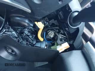 2020 Hyundai Elantra SEL z VIN 5NPD84LF5LH615460, wystawiony jako IAAI lot #43246168 z przebiegiem 49 530 mil mil oraz . Historia ofert i sprzedaży dostępna na DreamBid. Obrazek 6.