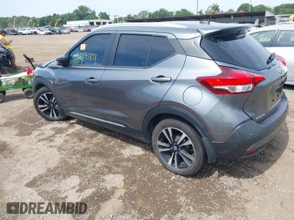 2020 Nissan Kicks SR with VIN 3N1CP5DV3LL541436, listed as a IAAI auction lot 42895871 with 128,142 mi miles and . Bid and sale history available at DreamBid. Image 3.
