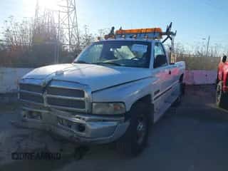 2001 Dodge RAM с VIN 3B7KC266X1M511169, выставлен на аукционе IAAI как лот 43080193 с пробегом 750 104 миль миль и . История ставок и продаж доступна на DreamBid. Изображение 2.