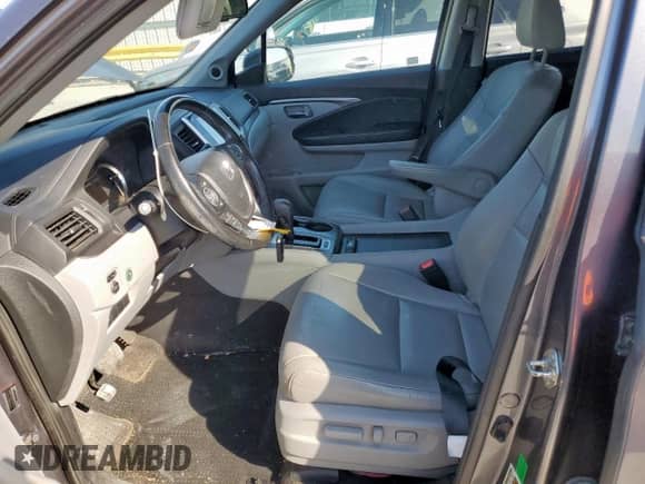 2016 Honda Pilot EX-L z VIN 5FNYF5H88GB055381, wystawiony jako Copart lot #81953115 z przebiegiem 149 367 mil mil oraz Czysty tytuł • Clean title. Historia ofert i sprzedaży dostępna na DreamBid. Obrazek 7.