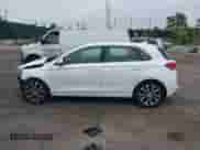 2018 Hyundai Elantra z VIN KMHH35LE7JU032853, wystawiony jako IAAI lot #42459551 z przebiegiem 89 125 mil mil oraz . Historia ofert i sprzedaży dostępna na DreamBid. Obrazek 14.