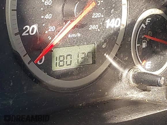 2002 Honda CR-V EX with VIN JHLRD78852C063937, listed as a IAAI auction lot 43323330 with 180,135 mi miles and . Bid and sale history available at DreamBid. Image 7.