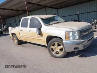 2013 Chevrolet Silverado 1500 LT с VIN 3GCPCSE07DG122334, выставлен на аукционе IAAI как лот 43313041 с пробегом 195 282 миль миль и . История ставок и продаж доступна на DreamBid. Изображение 1.