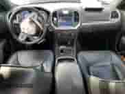 2014 Chrysler 300 C с VIN 2C3CCAKG0EH201022, выставлен на аукционе Copart как лот 82611445 с пробегом 203 576 миль миль и На запчасти • Non repairable. История ставок и продаж доступна на DreamBid. Изображение 8.