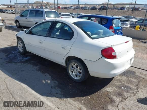 2001 Dodge Neon Highline z VIN 1B3ES46C01D115105, wystawiony jako IAAI lot #41763575 z przebiegiem 163 831 mil mil oraz . Historia ofert i sprzedaży dostępna na DreamBid. Obrazek 3.