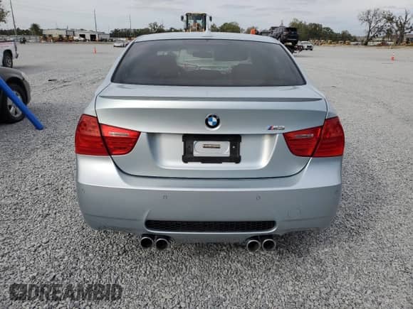 2009 BMW M3 с VIN WBSPM93579E201899, выставлен на аукционе Copart как лот 81707204 с пробегом Не указан миль и Списание • Salvage title. История ставок и продаж доступна на DreamBid. Изображение 6.