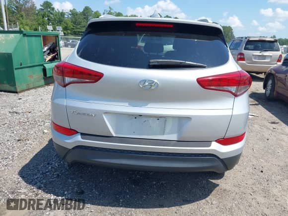 2017 Hyundai Tucson SE with VIN KM8J33A43HU379252, listed as a IAAI auction lot 42831033 with 72,573 mi miles and . Bid and sale history available at DreamBid. Image 16.