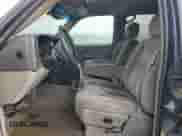 2004 Chevrolet Suburban LS с VIN 3GNGK26U54G216482, выставлен на аукционе Copart как лот 46129495 с пробегом 180 551 миль миль и Списание • Salvage title. История ставок и продаж доступна на DreamBid. Изображение 7.