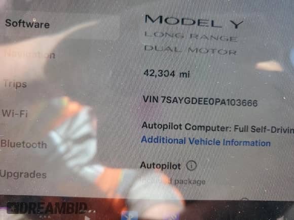 2023 Tesla Model Y Long Range z VIN 7SAYGDEE0PA103666, wystawiony jako Copart lot #69051375 z przebiegiem 42 304 mil mil oraz Szkoda całkowita • Salvage title. Historia ofert i sprzedaży dostępna na DreamBid. Obrazek 9.