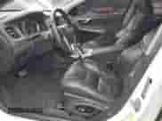 2014 Volvo S60 T5 с VIN YV1612FSXE2289504, выставлен на аукционе Copart как лот 61221985 с пробегом 121 033 миль миль и Списание • Salvage title. История ставок и продаж доступна на DreamBid. Изображение 7.
