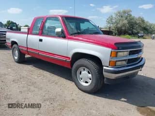 1994 GMC Sierra 1500 with VIN 2GTEK19K3R1553088, listed as a IAAI auction lot 42546997 with 190,922 mi miles and . Bid and sale history available at DreamBid. Image 1.