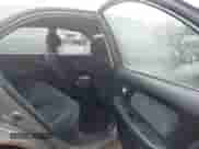 2002 Hyundai Sonata z VIN KMHWF25S82A572196, wystawiony jako IAAI lot #43507157 z przebiegiem 202 938 mil mil oraz . Historia ofert i sprzedaży dostępna na DreamBid. Obrazek 8.