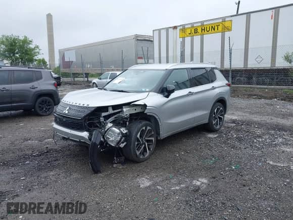 2023 Mitsubishi Outlander SEL z VIN JA4J4VA8XPZ025997, wystawiony jako IAAI lot #42376215 z przebiegiem 20 934 mil mil oraz . Historia ofert i sprzedaży dostępna na DreamBid. Obrazek 18.