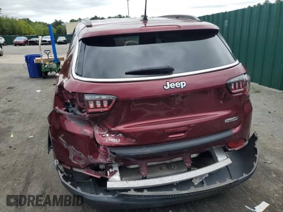 2021 Jeep Compass Latitude with VIN 3C4NJDBB7MT537515, listed as a Copart auction lot 70023295 with 41,801 mi miles and Salvage title. Bid and sale history available at DreamBid. Image 6.