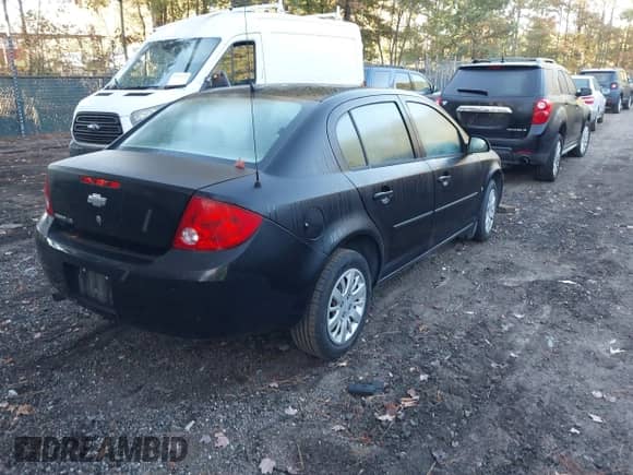 2009 Chevrolet Cobalt LS with VIN 1G1AS58H897199530, listed as a IAAI auction lot 43516971 with 156,736 mi miles and . Bid and sale history available at DreamBid. Image 4.