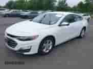 2020 Chevrolet Malibu LS z VIN 1G1ZC5ST9LF097051, wystawiony jako IAAI lot #42777570 z przebiegiem 76 267 mil mil oraz . Historia ofert i sprzedaży dostępna na DreamBid. Obrazek 2.