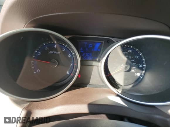 2013 Hyundai Tucson GLS z VIN KM8JUCAC9DU565571, wystawiony jako Copart lot #71464215 z przebiegiem 153 001 mil mil oraz Szkoda całkowita • Salvage title. Historia ofert i sprzedaży dostępna na DreamBid. Obrazek 9.