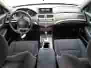 2012 Honda Accord LX z VIN 1HGCP2F35CA004647, wystawiony jako Copart lot #89540205 z przebiegiem Nie podano mil oraz Czysty tytuł • Clean title. Historia ofert i sprzedaży dostępna na DreamBid. Obrazek 8.