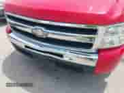 2011 Chevrolet Silverado 1500 LT z VIN 1GCRCSEA6BZ180465, wystawiony jako IAAI lot #42301380 z przebiegiem 80 825 mil mil oraz . Historia ofert i sprzedaży dostępna na DreamBid. Obrazek 6.