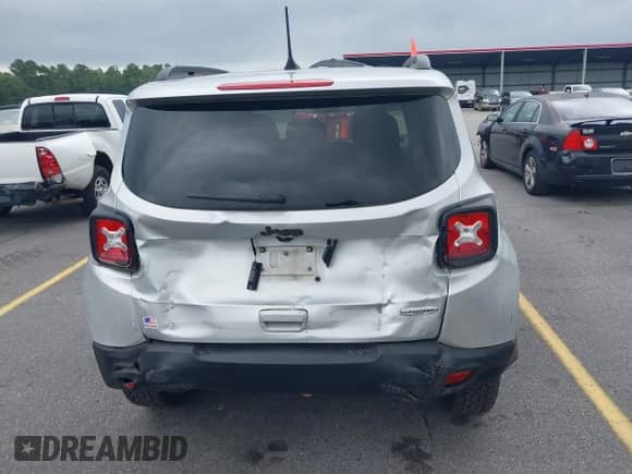 2018 Jeep Renegade Latitude with VIN ZACCJABB5JPH38323, listed as a IAAI auction lot 42938432 with 67,697 mi miles and . Bid and sale history available at DreamBid. Image 16.
