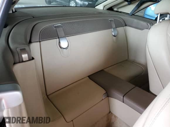 2005 Mercedes-Benz SL 500 с VIN WDBSK75F55F102695, выставлен на аукционе Copart как лот 70047815 с пробегом 194 655 миль миль и Списание • Salvage title. История ставок и продаж доступна на DreamBid. Изображение 10.