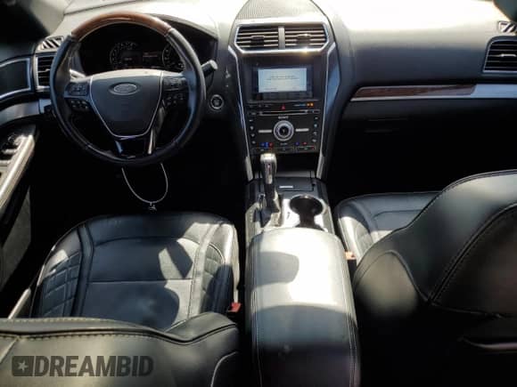 2017 Ford Explorer Platinum с VIN 1FM5K8HT7HGC75425, выставлен на аукционе Copart как лот 71398035 с пробегом 58 857 миль миль и Списание • Salvage title. История ставок и продаж доступна на DreamBid. Изображение 8.