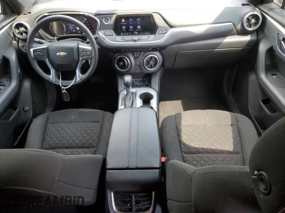 2020 Chevrolet Blazer LT z VIN 3GNKBCR46LS690805, wystawiony jako Copart lot #56570235 z przebiegiem 52 451 mil mil oraz Szkoda całkowita • Salvage title. Historia ofert i sprzedaży dostępna na DreamBid. Obrazek 8.