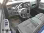 2009 Dodge Dakota Bighorn/Lonestar z VIN 1D7HW38P29S776741, wystawiony jako Copart lot #76554394 z przebiegiem 211 326 mil mil oraz Czysty tytuł • Clean title. Historia ofert i sprzedaży dostępna na DreamBid. Obrazek 8.