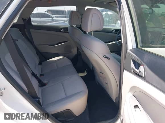 2018 Hyundai Tucson SEL с VIN KM8J33A45JU676528, выставлен на аукционе IAAI как лот 42832091 с пробегом 154 194 миль миль и . История ставок и продаж доступна на DreamBid. Изображение 8.