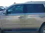 2019 Chevrolet Tahoe LT с VIN 1GNSKBKC6KR165031, выставлен на аукционе IAAI как лот 42693802 с пробегом 119 883 миль миль и . История ставок и продаж доступна на DreamBid. Изображение 14.