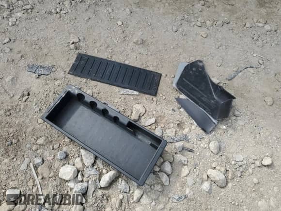 2013 Ford F-150 Lariat z VIN 1FTFW1ET9DKD98627, wystawiony jako Copart lot #70766665 z przebiegiem 171 612 mil mil oraz Szkoda całkowita • Salvage title. Historia ofert i sprzedaży dostępna na DreamBid. Obrazek 12.