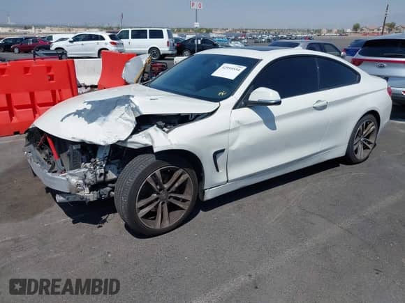 2014 BMW 4 Series 428i z VIN WBA3N7C56EK220248, wystawiony jako IAAI lot #42995554 z przebiegiem 92 324 mil mil oraz . Historia ofert i sprzedaży dostępna na DreamBid. Obrazek 19.