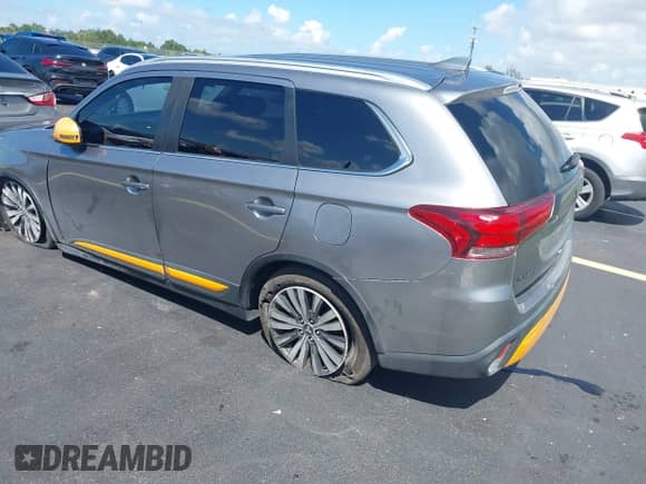 2019 Mitsubishi Outlander ES z VIN JA4AZ3A3XKZ020513, wystawiony jako IAAI lot #43344203 z przebiegiem 121 168 mil mil oraz . Historia ofert i sprzedaży dostępna na DreamBid. Obrazek 3.