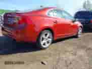 2015 Volvo S60 T5 Premier с VIN YV1612TB3F1309765, выставлен на аукционе IAAI как лот 42108221 с пробегом 103 874 миль миль и . История ставок и продаж доступна на DreamBid. Изображение 4.