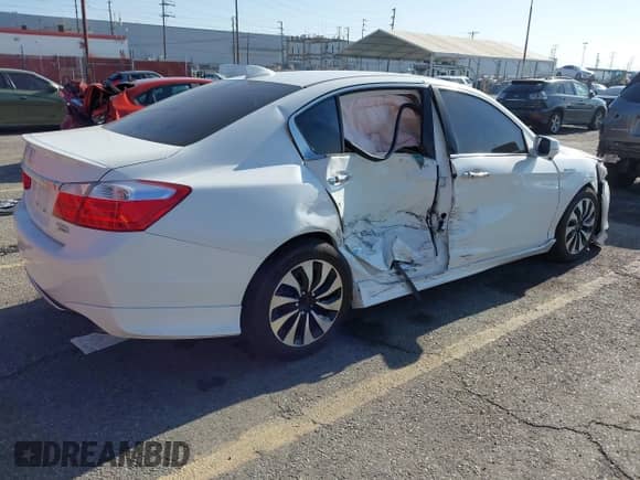 2015 Honda Accord Touring z VIN 1HGCR6F79FA006538, wystawiony jako IAAI lot #42686233 z przebiegiem Nie podano mil oraz . Historia ofert i sprzedaży dostępna na DreamBid. Obrazek 4.