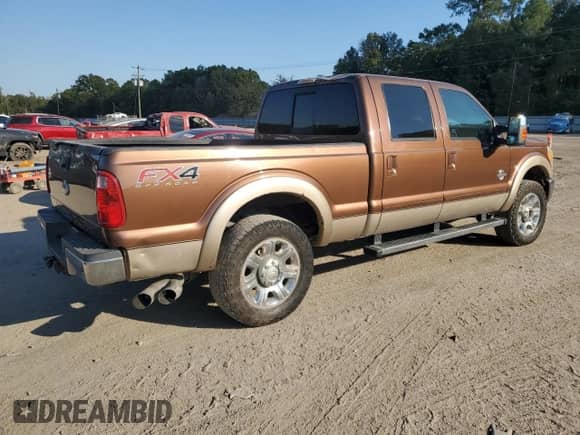 2012 Ford F-250 XL z VIN 1FT7W2BT9CEC44236, wystawiony jako Copart lot #87268205 z przebiegiem 238 211 mil mil oraz Czysty tytuł • Clean title. Historia ofert i sprzedaży dostępna na DreamBid. Obrazek 3.