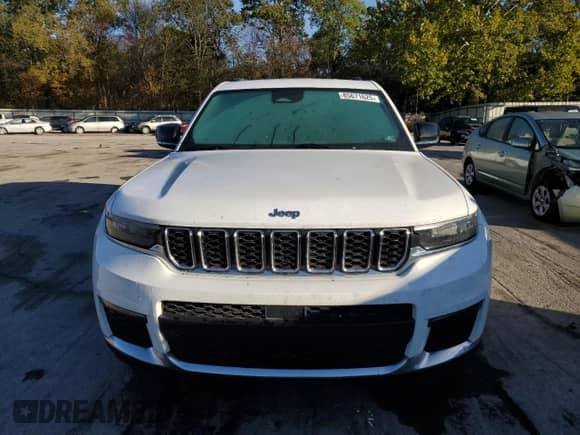 2023 Jeep Grand Cherokee Limited with VIN 1C4RJKBGXP8767960, listed as a Copart auction lot 85671625 with 43,198 mi miles and Salvage title. Bid and sale history available at DreamBid. Image 5.