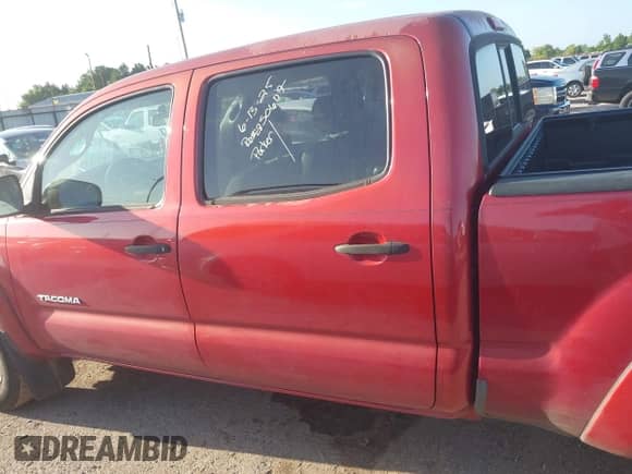 2007 Toyota Tacoma with VIN 5TEMU52N67Z391810, listed as a IAAI auction lot 42708770 with 204,743 mi miles and . Bid and sale history available at DreamBid. Image 14.