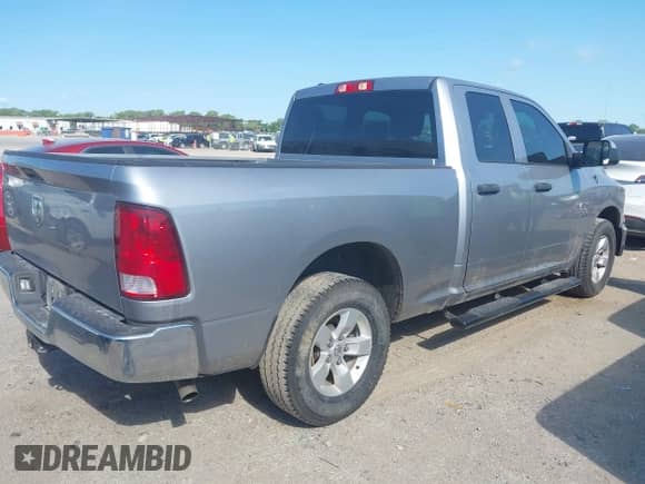 2021 Ram 1500 Tradesman z VIN 1C6RR6FG6MS559090, wystawiony jako IAAI lot #43136025 z przebiegiem 206 396 mil mil oraz . Historia ofert i sprzedaży dostępna na DreamBid. Obrazek 4.