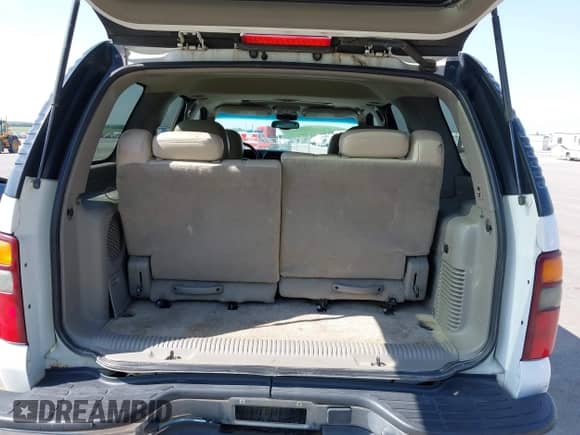 2002 Chevrolet Tahoe LT с VIN 1GNEK13Z02J222686, выставлен на аукционе IAAI как лот 42415382 с пробегом 180 722 миль миль и . История ставок и продаж доступна на DreamBid. Изображение 17.