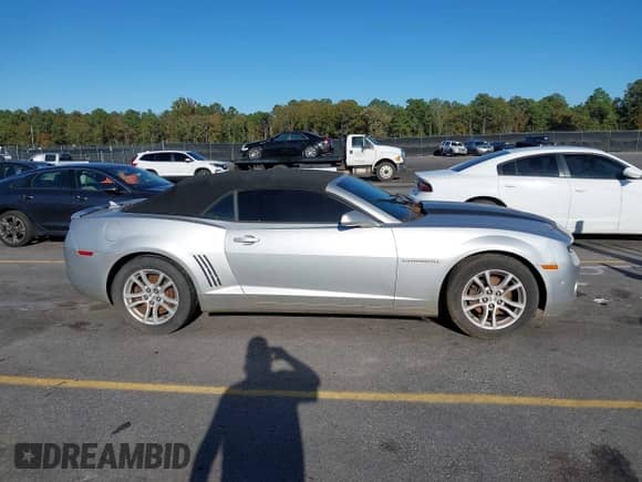 2013 Chevrolet Camaro LT с VIN 2G1FB3D33D9109843, выставлен на аукционе IAAI как лот 43509589 с пробегом 111 578 миль миль и . История ставок и продаж доступна на DreamBid. Изображение 13.