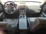 2007 Dodge Nitro R/T с VIN 1D8GU58637W607401, выставлен на аукционе Copart как лот 62339675 с пробегом 128 146 миль миль и Списание • Salvage title. История ставок и продаж доступна на DreamBid. Изображение 8.