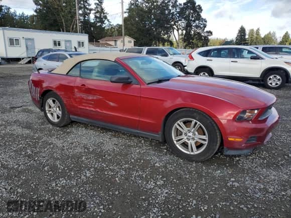 2012 Ford Mustang V6 z VIN 1ZVBP8EM9C5216920, wystawiony jako Copart lot #87427035 z przebiegiem 97 539 mil mil oraz Szkoda całkowita • Salvage title. Historia ofert i sprzedaży dostępna na DreamBid. Obrazek 4.