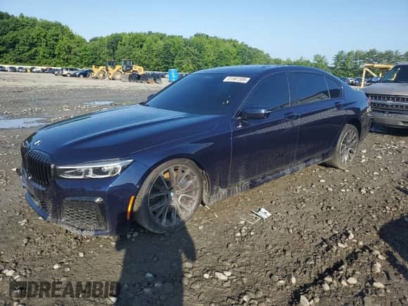 2020 BMW 7 Series 750i xDrive z VIN WBA7U2C09LBM61908, wystawiony jako Copart lot #61581595 z przebiegiem 76 556 mil mil oraz Szkoda całkowita • Salvage title. Historia ofert i sprzedaży dostępna na DreamBid. Obrazek 1.